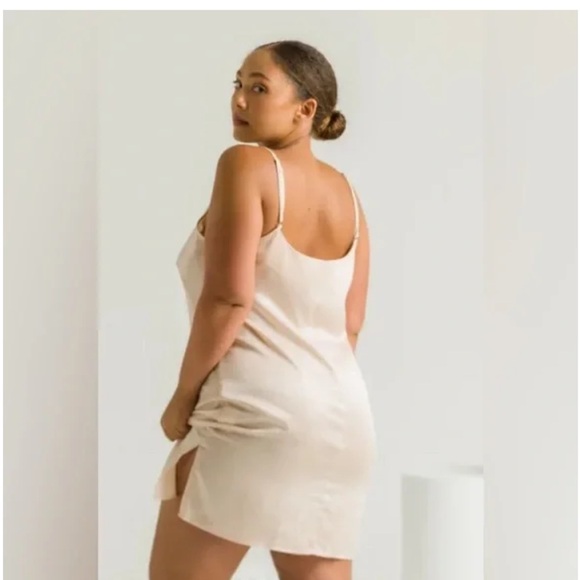 Ettitude Bamboo Sateen slip dress in Oat size XS - Picture 2 of 3